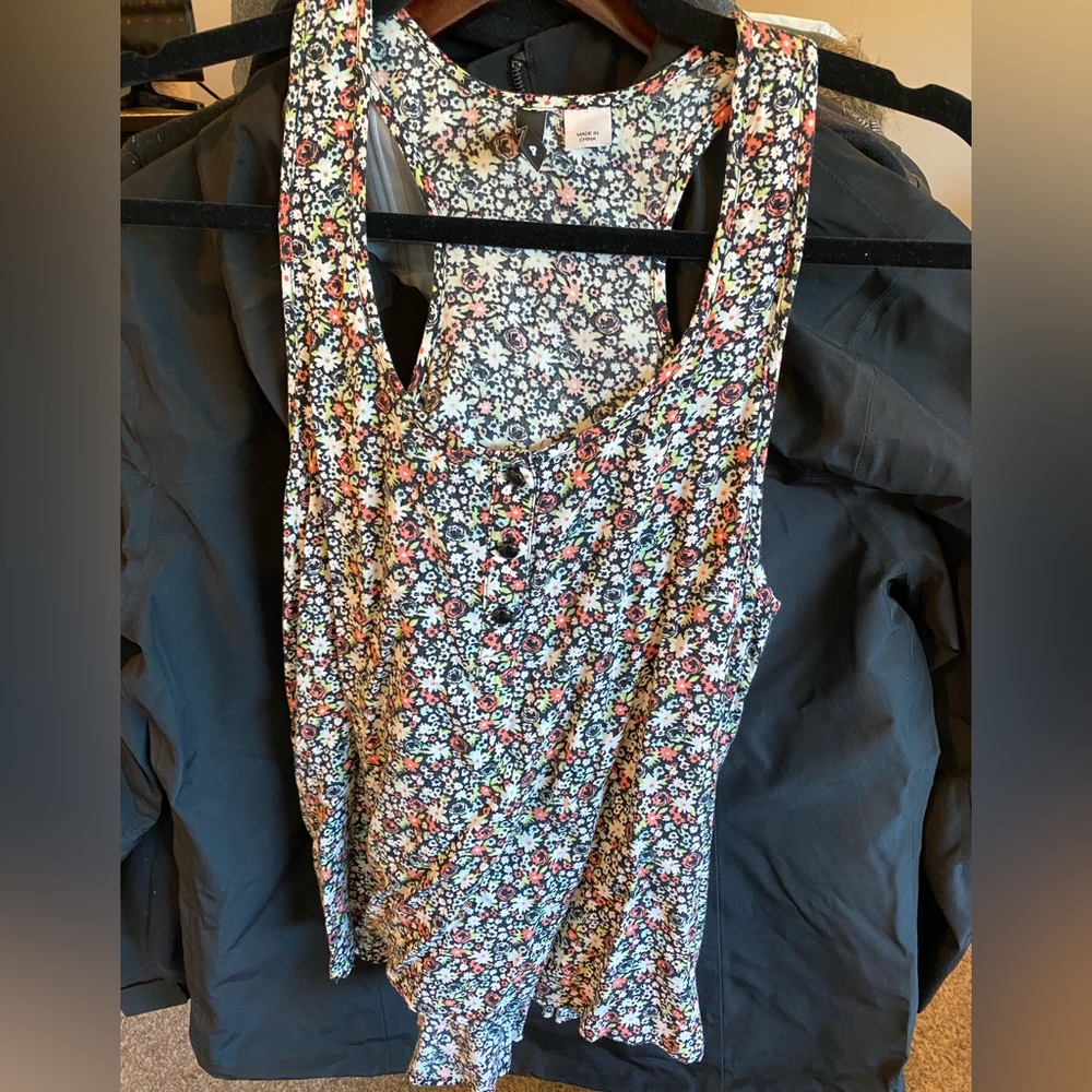 Flowy Racerback Floral Tank - Picture 1 of 2